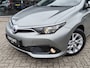 Toyota Auris Touring Sports 1.8 Hybrid Business Plus | All Season | Trekhaak | Sensoren v/a | Stoelver