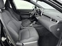 Toyota Corolla Cross Hybrid 140 Dynamic | Facelift Model | Stoel+stuurverwarming | Dodehoek detectie | Elektrische achterklep | Parkeersensoren voor+Achter | Navigatie | Apple CarPlay/Android Auto | Cruise Control Adaptive |