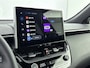 Toyota Corolla Cross Hybrid 140 Dynamic | Facelift Model | Stoel+stuurverwarming | Dodehoek detectie | Elektrische achterklep | Parkeersensoren voor+Achter | Navigatie | Apple CarPlay/Android Auto | Cruise Control Adaptive |