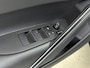 Toyota Corolla Cross Hybrid 140 Dynamic | Facelift Model | Stoel+stuurverwarming | Dodehoek detectie | Elektrische achterklep | Parkeersensoren voor+Achter | Navigatie | Apple CarPlay/Android Auto | Cruise Control Adaptive |