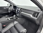 Volvo V60 T8 Recharge Plus Dark | 18" Allseason | Trekhaak | Panoramadak | Head-Up | 360 Camera | Elektr. verst. Sportstoelen | Getint Glas