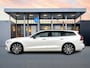 Volvo V60 T8 Recharge Plus Dark | 18" Allseason | Trekhaak | Panoramadak | Head-Up | 360 Camera | Elektr. verst. Sportstoelen | Getint Glas