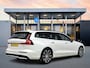 Volvo V60 T8 Recharge Plus Dark | 18" Allseason | Trekhaak | Panoramadak | Head-Up | 360 Camera | Elektr. verst. Sportstoelen | Getint Glas