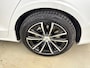 Volvo V60 T8 Recharge Plus Dark | 18" Allseason | Trekhaak | Panoramadak | Head-Up | 360 Camera | Elektr. verst. Sportstoelen | Getint Glas