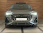 Audi E-tron 55 quattro S-line edition 95 kWh | 408PK | Pano | Trekhaak | 360 | Ambient+ |MMI+ | HuD |Tour Pakket | Luchtvering