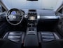 Volkswagen Touareg 3.0 TDI Xenon - Leder - Luchtvering - Trekhaak - Navi
