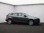 Volvo V40 Cross Country T4 180PK Momentum / Trekhaak / 17" / Navigatie / Bluetooth / Cruise Control /