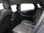 Volvo V40 Cross Country T4 180PK Momentum / Trekhaak / 17" / Navigatie / Bluetooth / Cruise Control /