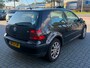 Volkswagen Golf 1.6-16V Sportline