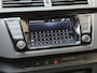 Skoda Fabia Combi 1.0 TSI Ambition Apple CarPlay/Android Auto | Airconditioning | Cruise control | DAB ontvanger | Multifunctioneel stuurwiel | Navigatiesysteem | Signaalkleur | Parkeersensoren achter
