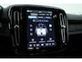 Volvo XC40 Recharge Twin Plus 82 kWh | 535 WLTP | Trekhaak | Stoel + stuurverwarming |