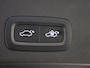 Volvo XC40 B4 Plus Dark | Panoramadak | Trekhaak | Harman/Kardon | Dodehoekdetectie |