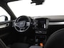 Volvo XC40 B4 Plus Dark | Panoramadak | Trekhaak | Harman/Kardon | Dodehoekdetectie |