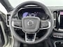 Volvo XC40 Recharge Twin AWD 408PK Ultimate 82kWh | 20" | Exterior Styling | Leder/Nubuck | Trekhaak | Getint Glas | Panoramadak | 360 Camera | Harman Kardon | Elektr. verst. Stoelen | Stoel/Stuurverwarming | Warmtepomp