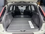 Volvo XC40 Recharge Twin AWD 408PK Ultimate 82kWh | 20" | Exterior Styling | Leder/Nubuck | Trekhaak | Getint Glas | Panoramadak | 360 Camera | Harman Kardon | Elektr. verst. Stoelen | Stoel/Stuurverwarming | Warmtepomp