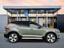 Volvo XC40 Recharge Twin AWD 408PK Ultimate 82kWh | 20" | Exterior Styling | Leder/Nubuck | Trekhaak | Getint Glas | Panoramadak | 360 Camera | Harman Kardon | Elektr. verst. Stoelen | Stoel/Stuurverwarming | Warmtepomp