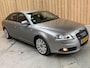 Audi A6 Limousine 3.2 FSi quattro edition 256pk Handgeschakeld! Youngtimer! Uniek! | Climate & cruise control | Houtafwerking interieur | Lederen bekleding Volterra | Sportstoelen | S line | Voorstoelen verwarmd | Parkeersensoren voor en achter