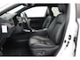 Lexus CT 200h F Sport Line | Panoramadak | Navigatie | Leder | Stoelverwarming | Parkeersensoren voor/achter | LED | Keyless | Adaptive Cruise Control | Clima | Camera | 17 inch | Rijstrooksensor | Bluetooth | Dakspoiler