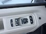 Volkswagen Multivan 1.5 eHybrid L2 Economy Business 4Motion 245 pk Automaat (DSG) | Verlengde garantie | Navigatie | Parkeersensoren (Park assist) | Achteruitrijcamera | Stoelverwarming |
