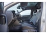 Volkswagen T-Roc 1.5 TSI 150pk DSG R-Line Business | Panoramadak | Trekhaak Afneembaar | IQ-light | Keyless