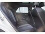 Volkswagen T-Roc 1.5 TSI 150pk DSG R-Line Business | Panoramadak | Trekhaak Afneembaar | IQ-light | Keyless