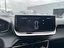 Peugeot 208 Hybrid 100 e-DCS6 Allure LED | 16" Lichtmetaal | Parkeersensoren Rondom | Carplay | Climate Control | Getinte ruiten. | Achterspoiler | Apple Carplay/Android Auto|telefoonintegratie premium | Armsteun voor