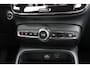 Volvo XC40 T4 211PK Automaat Plug-in hybrid Plus Bright | Trekhaak | El. Stoelen | Pilot Assist | Verw. Voorstoelen | BLIS | H&K Audio |