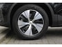 Volvo XC40 T4 211PK Automaat Plug-in hybrid Plus Bright | Trekhaak | El. Stoelen | Pilot Assist | Verw. Voorstoelen | BLIS | H&K Audio |