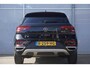 Volkswagen T-Roc 1.0 TSI 110pk Style | Achteruitrijcamera | Navigatie | Stoelverwarming | Climatronic