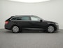 Skoda Superb Combi 1.4 TSI iV Business Edition 218 pk DSG | LED Matrix | Trekhaak | Navigatie | Stoelverwarming V+A | Camera | DAB+ | Lichtmetalen velgen |