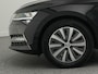 Skoda Superb Combi 1.4 TSI iV Business Edition 218 pk DSG | LED Matrix | Trekhaak | Navigatie | Stoelverwarming V+A | Camera | DAB+ | Lichtmetalen velgen |