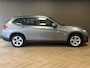 BMW X1 SDrive18i Executive AUT. TREKHAAK PDC NAVIGATIE KEYLESS-GO CRUISE AIRCO