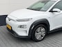 Hyundai Kona Electric EV Fashion 64 kWh 3-Fase | SOH 100% | Navigatie | Adaptive cruise | Krell audio