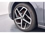 Volkswagen Golf 1.5 eTSI Style Luxe uitrusting voor een serieuze prijs