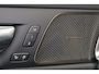 Volvo V60 T6 Recharge AWD Plus Dark - Panorama/schuifdak - IntelliSafe Assist & Surround - 360º Camera - Harman/Kardon audio - Verwarmde voorstoelen, stuur & achterbank - Parkeersensoren voor & achter - Elektr. bedienb. voorstoelen met geheugen - Head up display - Extra getint glas - 19' LMV
