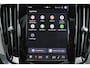 Volvo V60 T6 Recharge AWD Plus Dark - Panorama/schuifdak - IntelliSafe Assist & Surround - 360º Camera - Harman/Kardon audio - Verwarmde voorstoelen, stuur & achterbank - Parkeersensoren voor & achter - Elektr. bedienb. voorstoelen met geheugen - Head up display - Extra getint glas - 19' LMV
