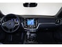 Volvo V60 T6 Recharge AWD Plus Dark - Panorama/schuifdak - IntelliSafe Assist & Surround - 360º Camera - Harman/Kardon audio - Verwarmde voorstoelen, stuur & achterbank - Parkeersensoren voor & achter - Elektr. bedienb. voorstoelen met geheugen - Head up display - Extra getint glas - 19' LMV
