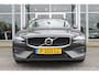 Volvo V60 B3 164PK Automaat Core | Camera | Verw. Stoel- & stuurwiel | Pilot Assist | BLIS | DAB Audio |