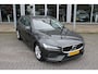Volvo V60 B3 164PK Automaat Core | Camera | Verw. Stoel- & stuurwiel | Pilot Assist | BLIS | DAB Audio |