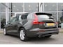 Volvo V60 B3 164PK Automaat Core | Camera | Verw. Stoel- & stuurwiel | Pilot Assist | BLIS | DAB Audio |