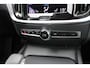 Volvo V60 B3 164PK Automaat Core | Camera | Verw. Stoel- & stuurwiel | Pilot Assist | BLIS | DAB Audio |