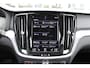 Volvo V60 B3 164PK Automaat Core | Camera | Verw. Stoel- & stuurwiel | Pilot Assist | BLIS | DAB Audio |