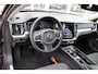 Volvo V60 B3 164PK Automaat Core | Camera | Verw. Stoel- & stuurwiel | Pilot Assist | BLIS | DAB Audio |