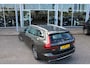 Volvo V60 T6 Recharge AWD Inscription | H&K audio | Camera achter | Climate | Memory seat | verwarmd stuurwiel/voorstoelen |