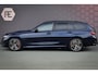 BMW 3-Serie Touring 330e | 25MY | LCI FACELIFT | BTW-AUTO | ELEK. HAAK | HEAD UP | HARMAN & KARDON | SFEERVERLICHTING | 360 CAMERA | MEMORY SEATS | PANO |