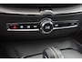 Volvo XC60 2.0 T6 Plug-in hybrid AWD R-Design Pano Trekhaak Harman Kardon Stoelverwarming 21"