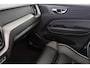 Volvo XC60 2.0 T6 Plug-in hybrid AWD R-Design Pano Trekhaak Harman Kardon Stoelverwarming 21"