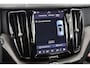 Volvo XC60 2.0 T6 Plug-in hybrid AWD R-Design Pano Trekhaak Harman Kardon Stoelverwarming 21"