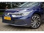 Volkswagen Golf 1.5 TSI Life , Adaptive cruise control, Sfeerverlichting, Navigatie,
