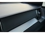 Volvo XC60 T8 Plug-in hybrid AWD Ultra Black Edition | Eerste registratie sept. 2026 | Luchtvering | Bowers & Wilkins | Panoramisch-/ schuifkanteldak | Geventileerde voorstoelen | Massagefunctie voorstoelen | 22 inch. lichtmetalen velgen | Extra getint glas | 360 graden camera | Elektrische voorstoelen met geheugenfunctie | Head-up display | Stoel-/stuurwielverwarming | Verwarmde achterbank | Adaptieve cruise control | BLIS